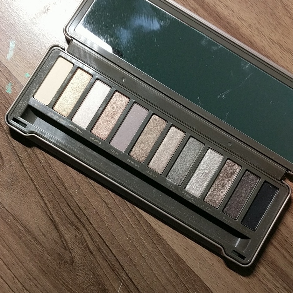 Urban Decay Naked 2